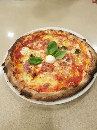 Margherita con Salsiccia