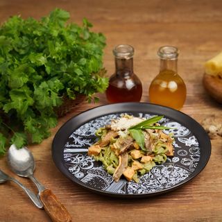 Pasta sa svinjskim fileom i vrganjima 450g