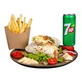  პატარა კომბო .ქათმის შაურმა სულგუნით, ფრი , სასმელი