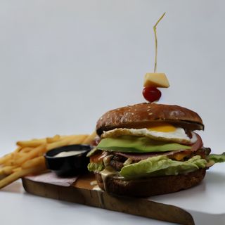 Classic Avocado Egg Burger