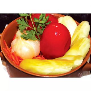 მწნილის ასორტი