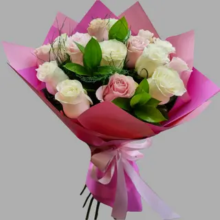 Buchet 19 trandafiri alb-roz