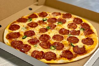 Pizza picanta  Ø32cm/ 50 cm