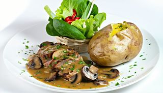 Polędwiczki wieprzowe z borowikami