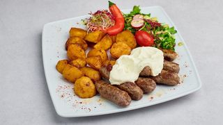 Ćevapczići na kajmaku