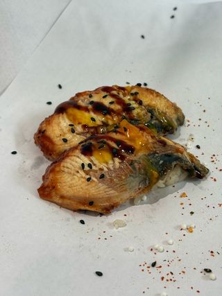 Nigiri z węgorzem 2 szt.