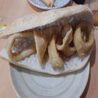 Bocadillo De Calamares