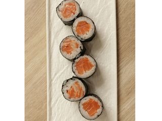 Макі з Лососем (145g)