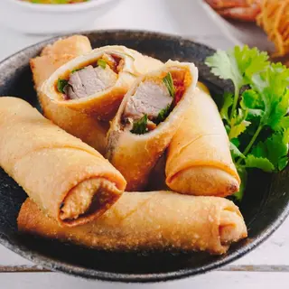 3. Rollitos de Primavera de Pato y Verduras  Duck & Vegetable Spring Rolls