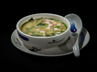 18MI. Sopa De Miso