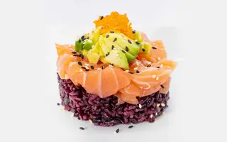 561 Black salmon tartar