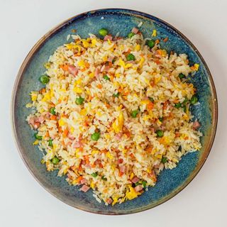 89. Arroz frito tres delicias