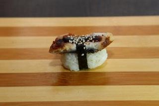 Суши с угрем (30 гр.)