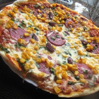 Pizza Assagi Cu Salam