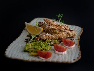 Креветки в панко з гуакамоле/Panko shrimp with guacamole (300g)