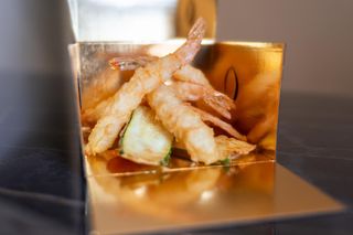 Tempura di mazzancolle e verdure