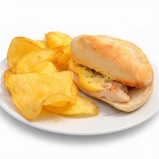 Montadito De Pollo Con Mojo Picón