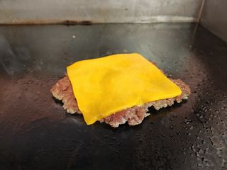 Dodatna pljeskavica za burger