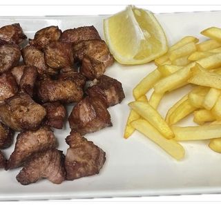 Media Ración De Carne De Cochino