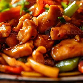 Pollo Con Salsa Picante