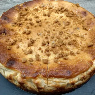 Tarta De Queso De La Casa Con Galleta LOTUS - NOVEDAD (Ración)