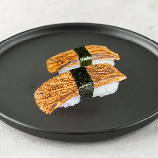 Nigiri Grillowany łosoś