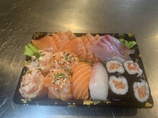 t48. sushi mistos