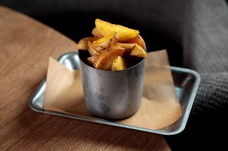 Картопля дольками в зелені (200g)