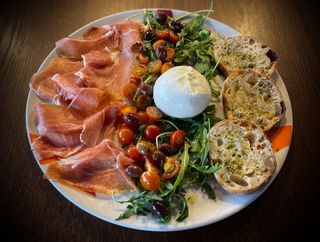 Burrata 125g Jamon Parma.