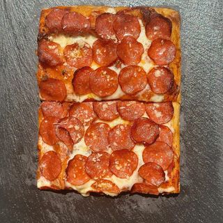Pizza Pepperoni Medie