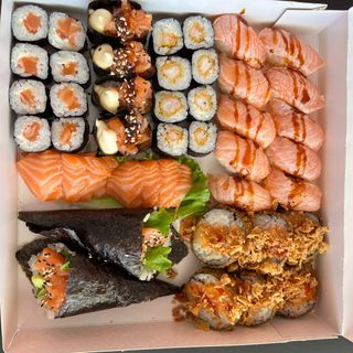 1001 Sushi Grande Misto