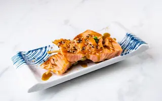 602.- Brocheta De Salmón