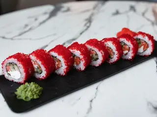 Каліфорнія з лососем (240g)