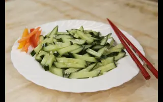 Salata de castraveti