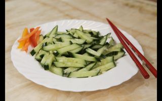 Salata de castraveti