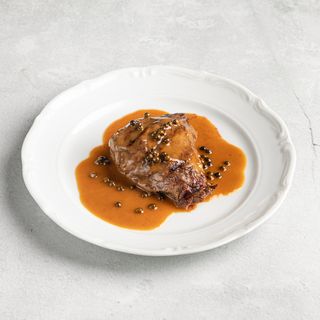 Филе-миньон на гриле, перечный соус