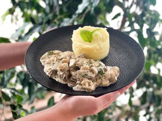 Długo gotowana wolowina  z borowikami