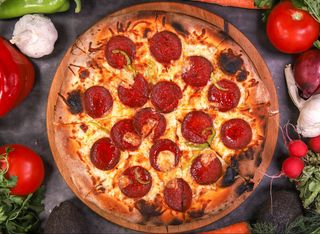 Пица Калабрезе