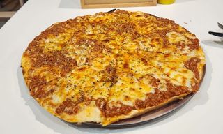 Pizza Bolognaise
