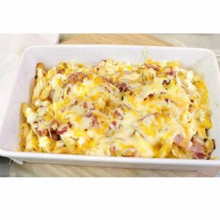 Ración De Patatas Con Bacón Y Mozarrella Al Horno