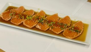 104.Tataki Salmón (6 Uds.)