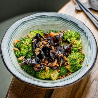 БРОКОЛІ WOK З ГРИБАМИ (360г)
