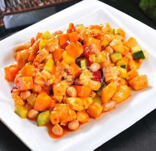 C5 Poulet Kung Pao宫保鸡丁
