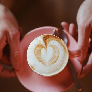 Caffè e cornetto semplice 