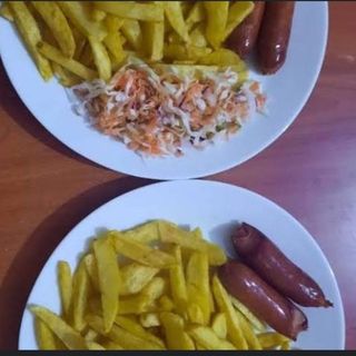 4 SMOKIES & CHIPS