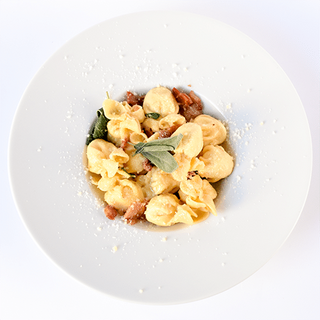 Sakiewki z gruszką i serem/ sacottini con pera e formaggio