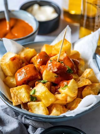 Patatas bravas