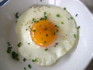 1 Œufs Au Plat + 3 Accompagnements