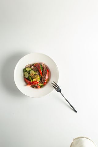 Салат гриль з телятиною (305г)