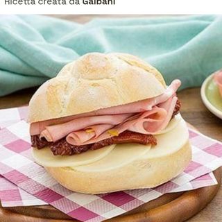 Mortadella, provola affumicata, melanzane